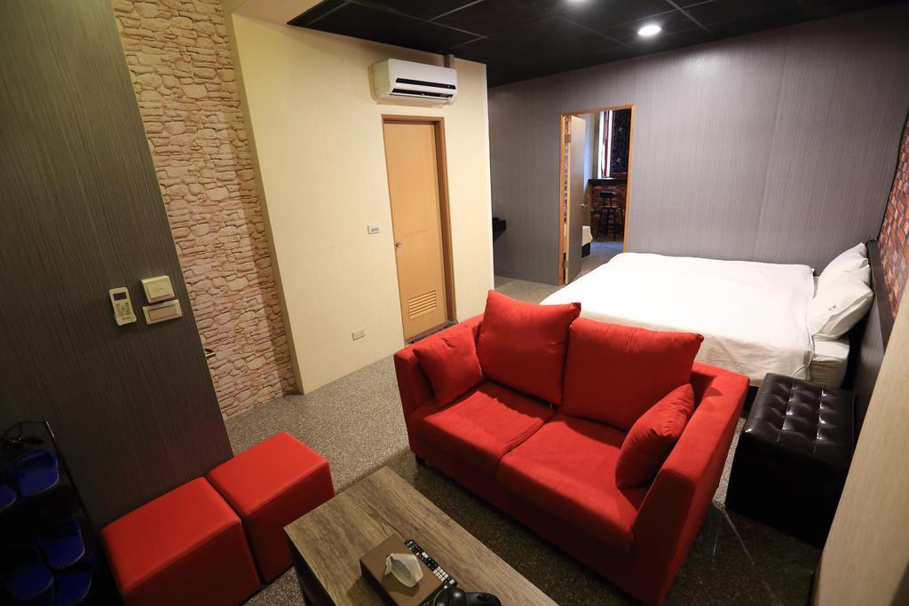羅東夜市 工業loft旅宿 Loft House Luodong Eksteriør billede